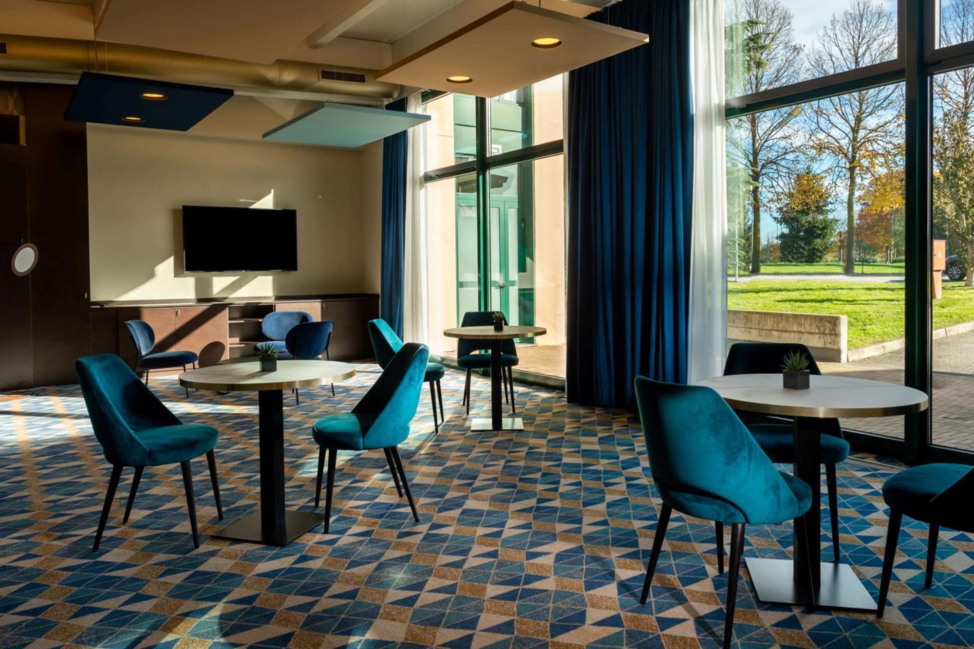 Doubletree By Hilton Milan Malpensa Solbiate Olona Hotell Exteriör bild