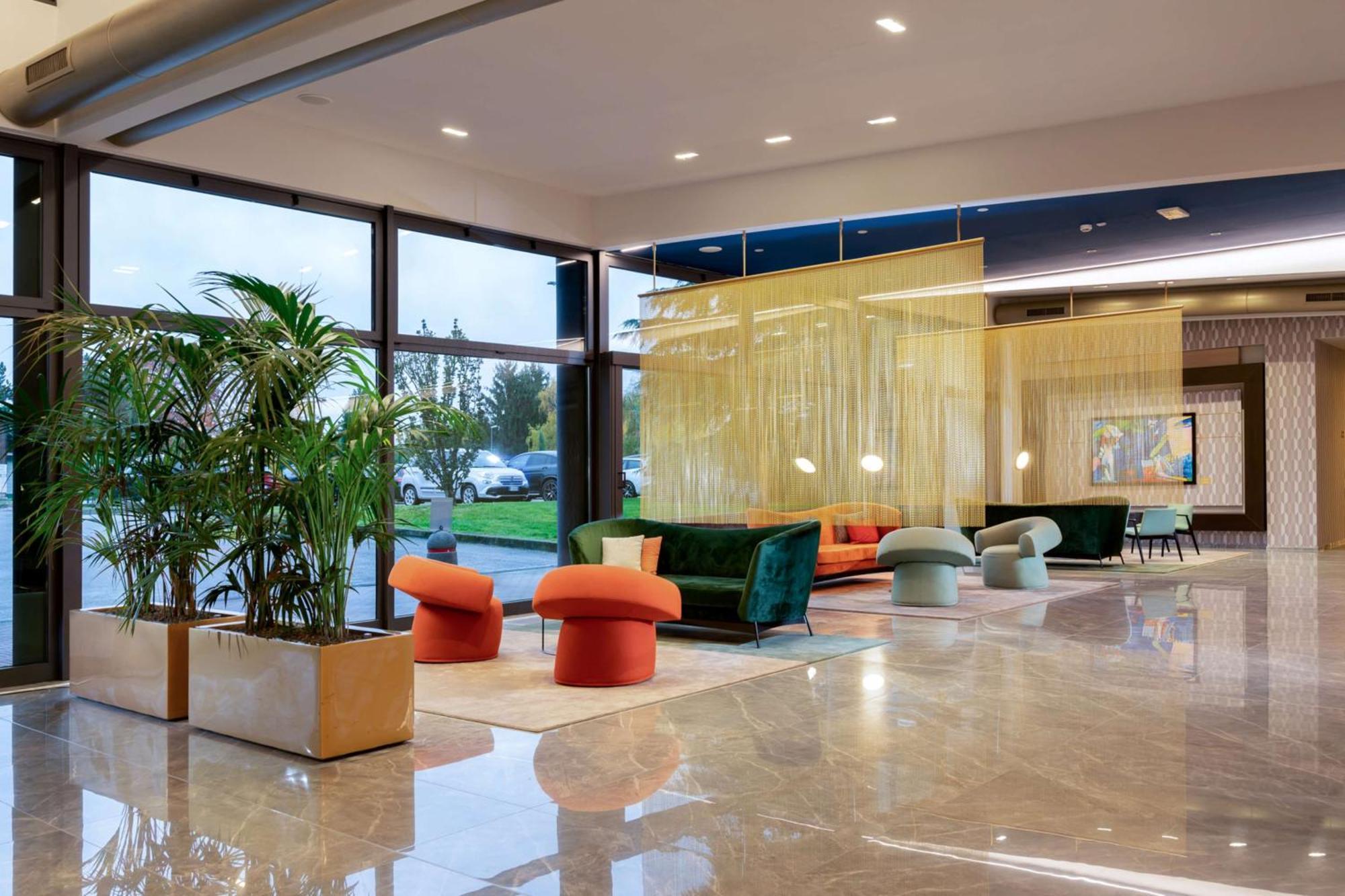 Doubletree By Hilton Milan Malpensa Solbiate Olona Hotell Exteriör bild